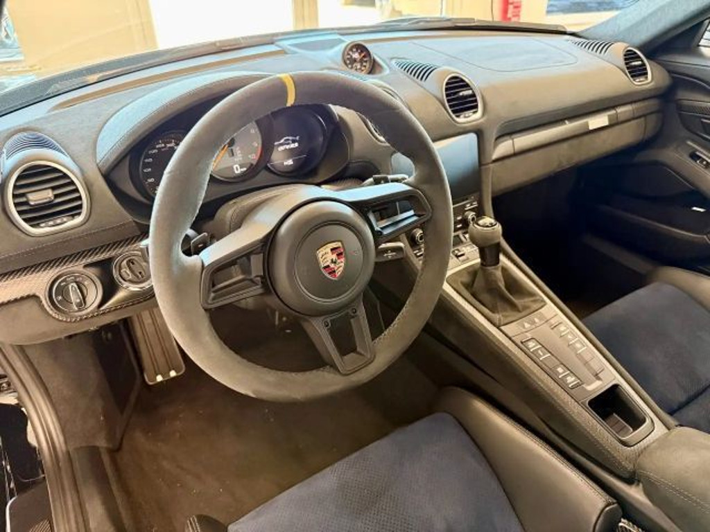 Porsche Cayman