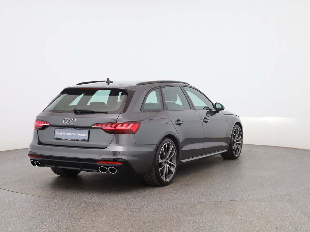 Audi S4