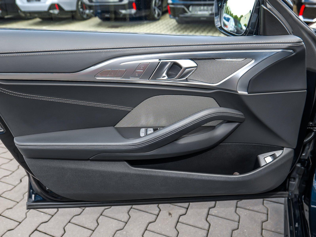BMW M850