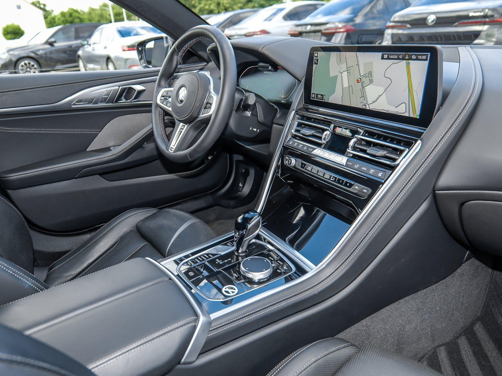 BMW M850