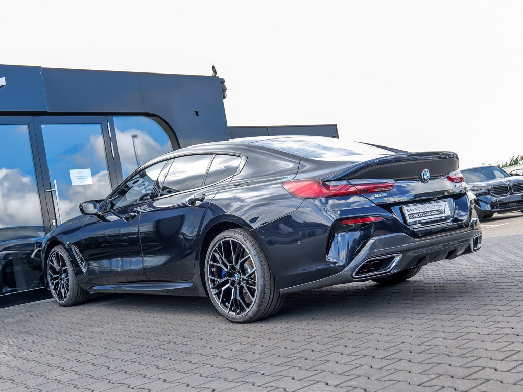 BMW M850