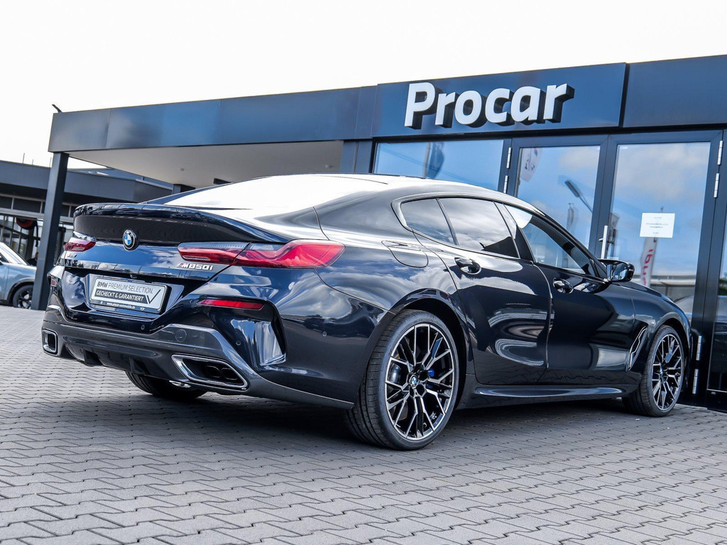 BMW M850