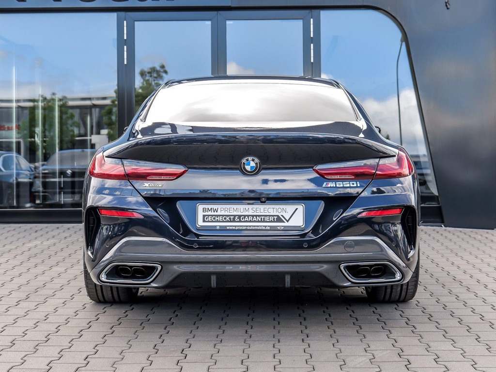 BMW M850