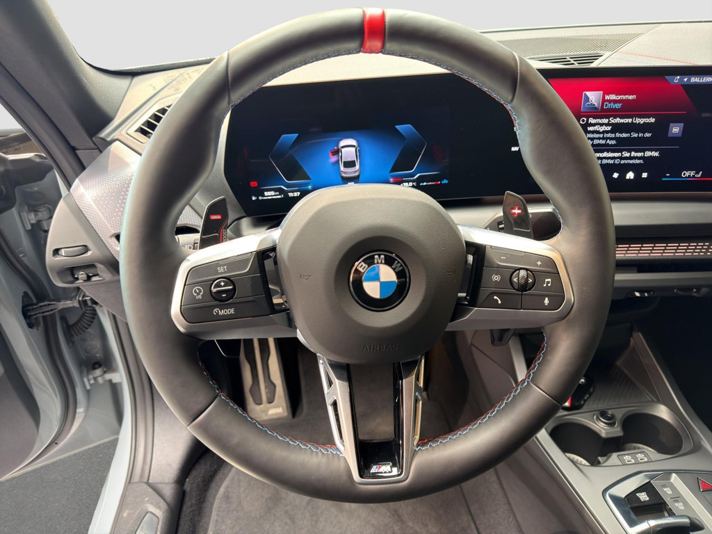 BMW M235