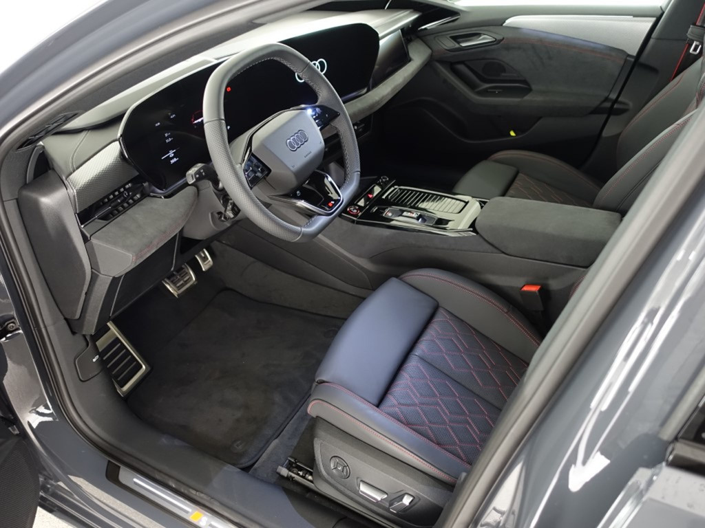Audi S6 e-tron