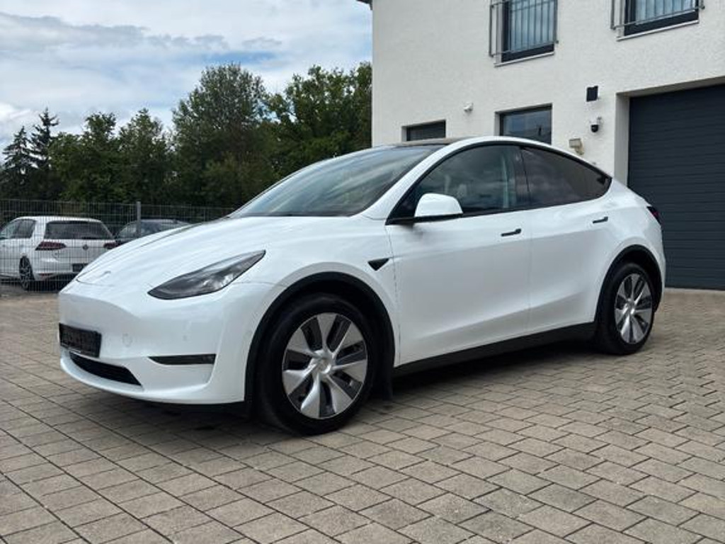 Tesla Model Y Long Range Dual Motor AWD