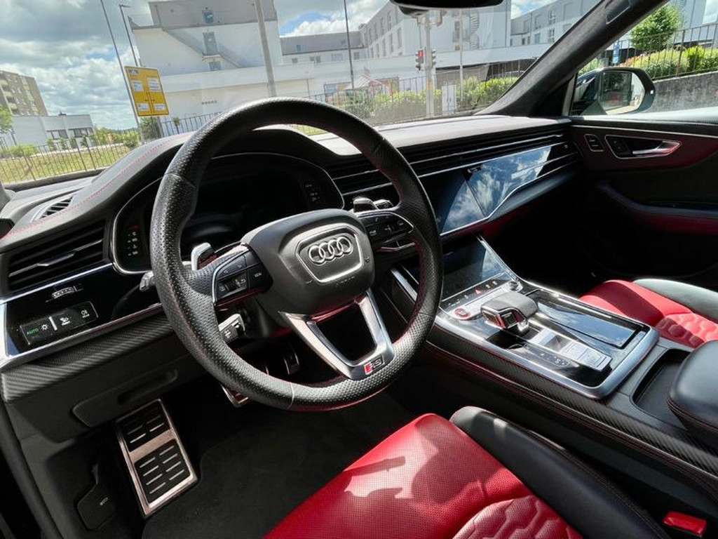 Audi RS Q8
