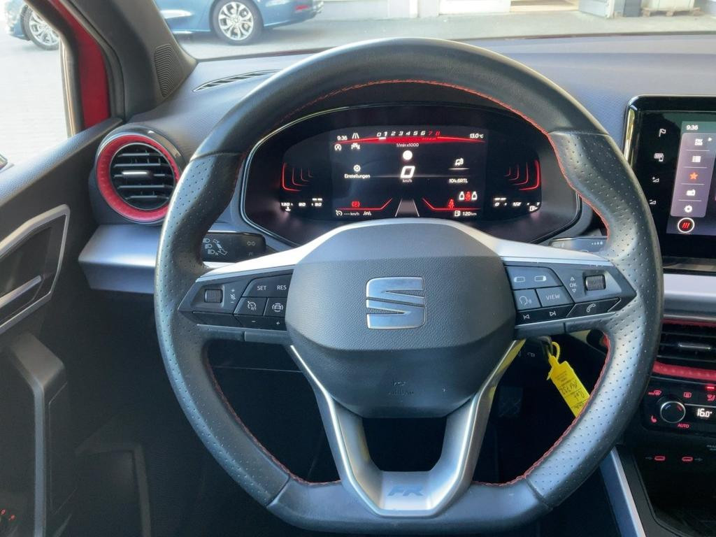 Seat Arona
