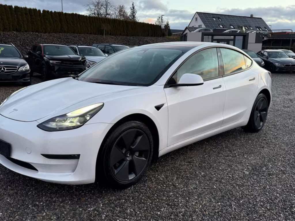 Tesla Model 3 Long Range Dual Motor AWD
