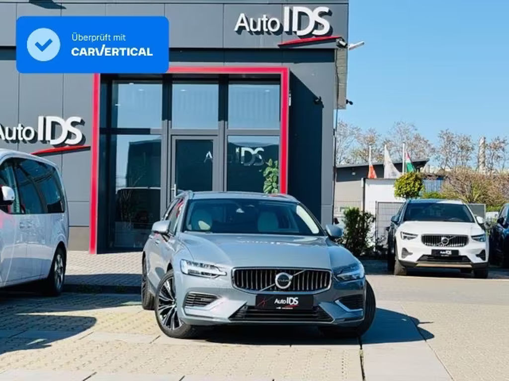 Volvo V60 AWD Hybrid Recharge Plus Bright