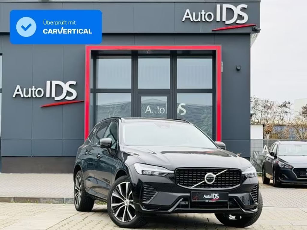 Volvo XC60 Plus Dark