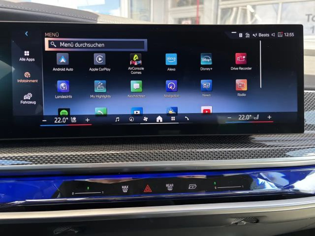 BMW i7