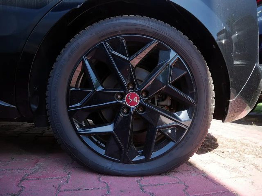 DS DS 4