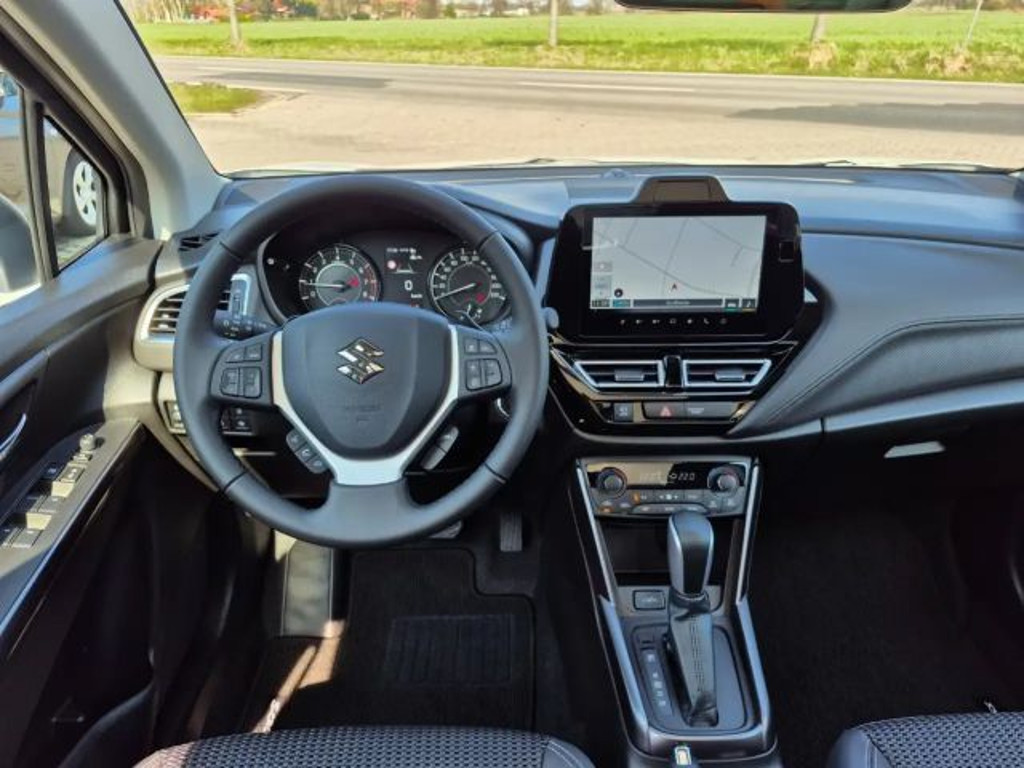 Suzuki S-Cross
