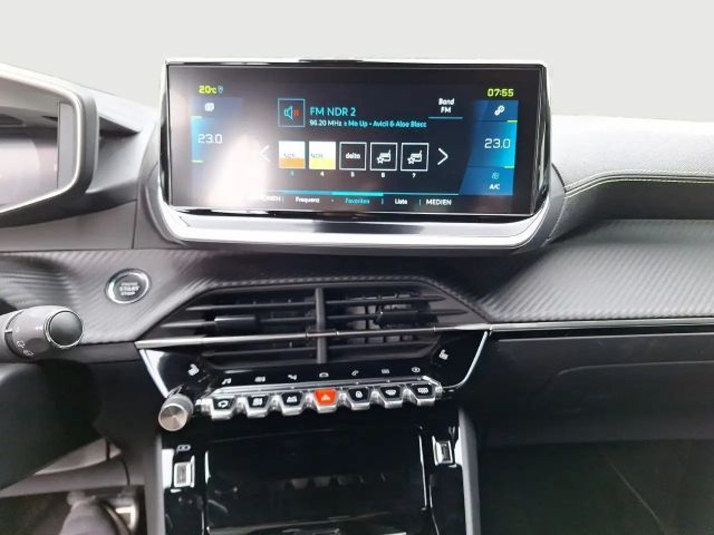 Peugeot e-2008