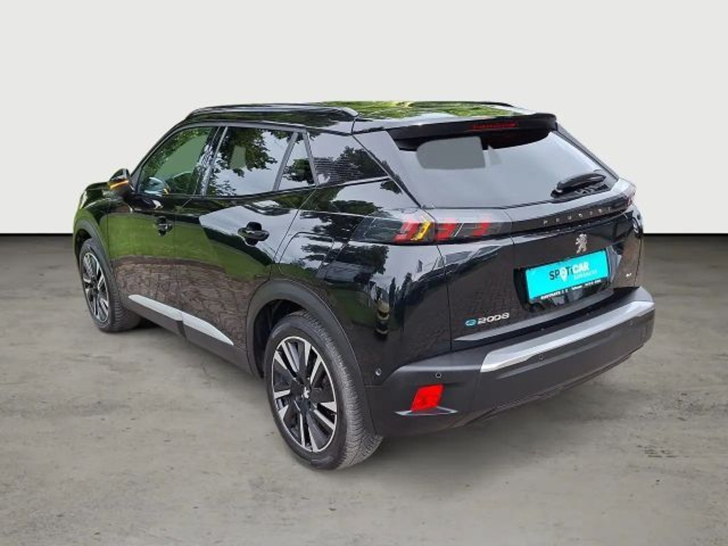 Peugeot e-2008