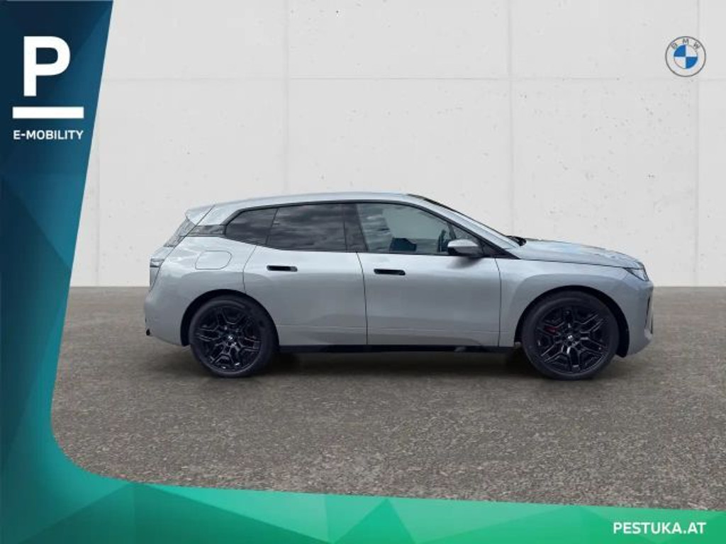 BMW iX xDrive45