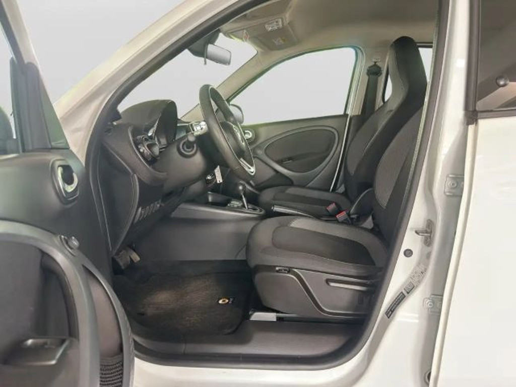 Smart EQ forfour