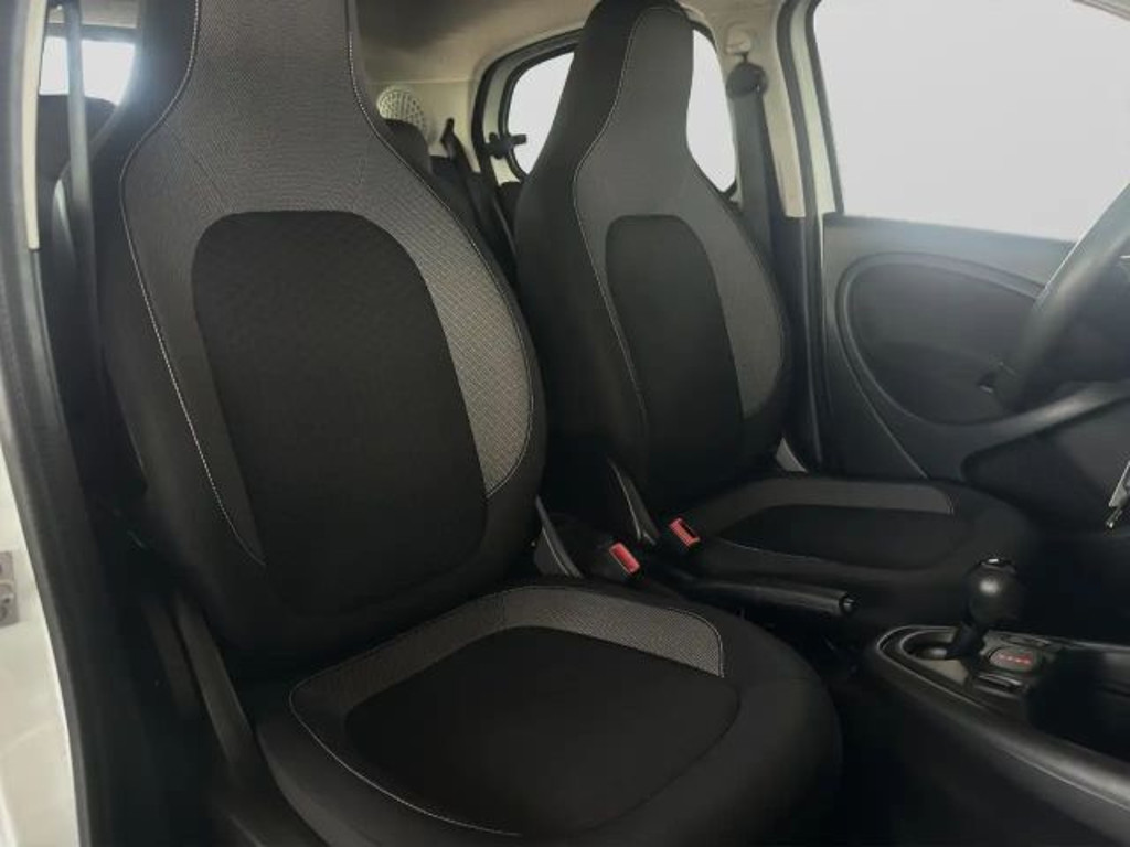 Smart EQ forfour