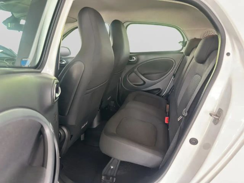 Smart EQ forfour