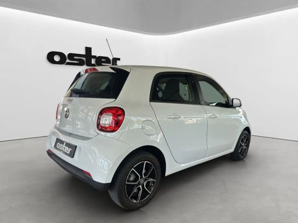 Smart EQ forfour