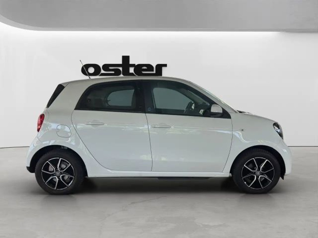 Smart EQ forfour