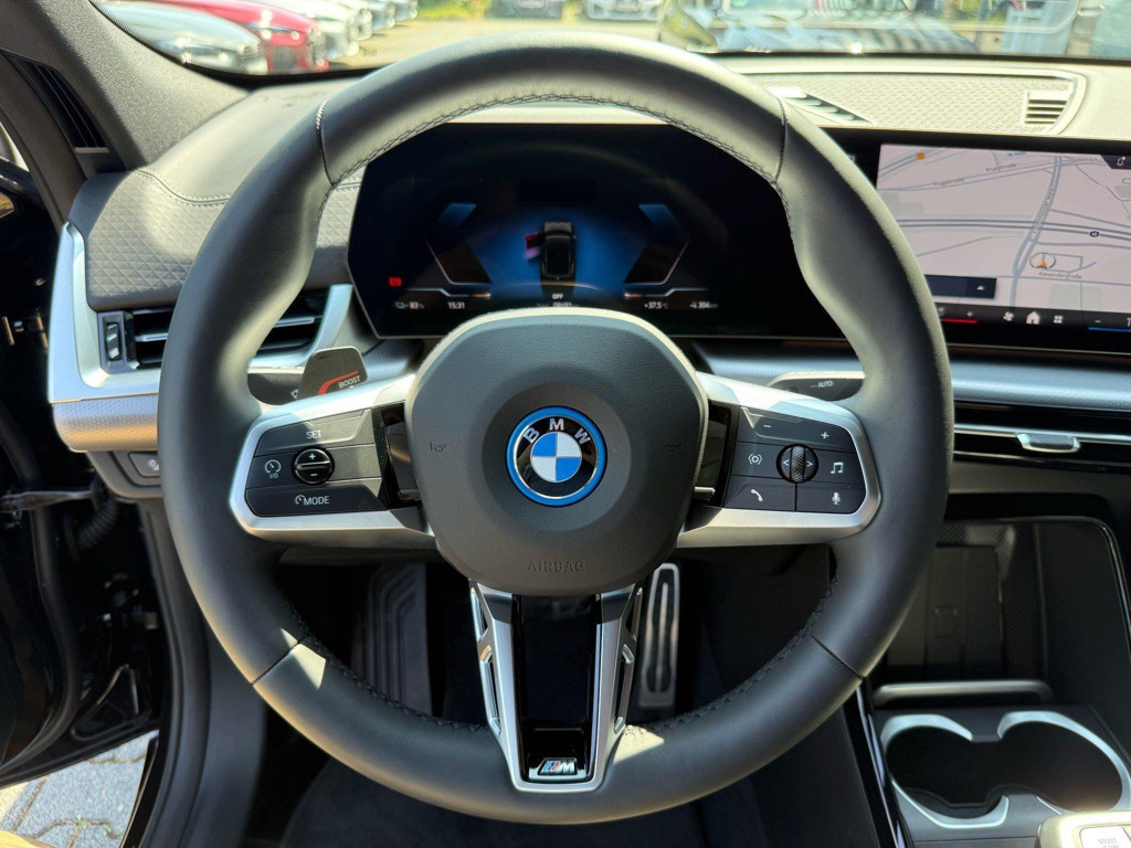 BMW iX2