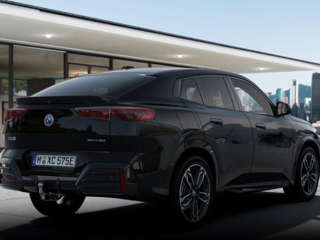 BMW iX2
