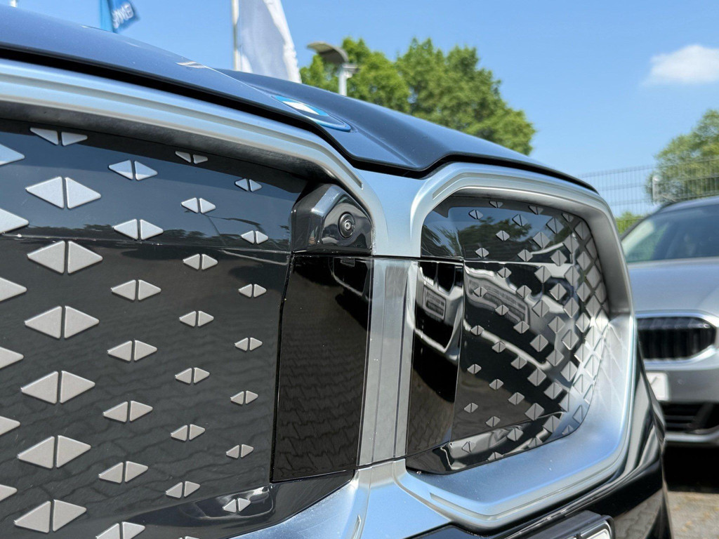 BMW iX2