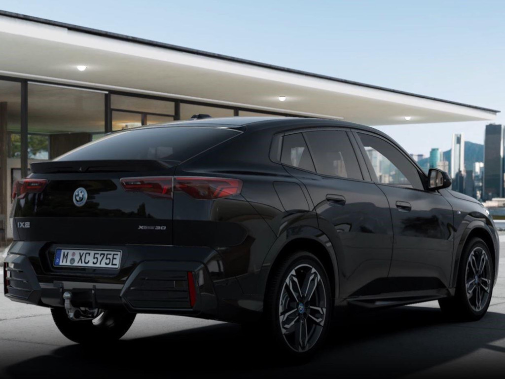 BMW iX2