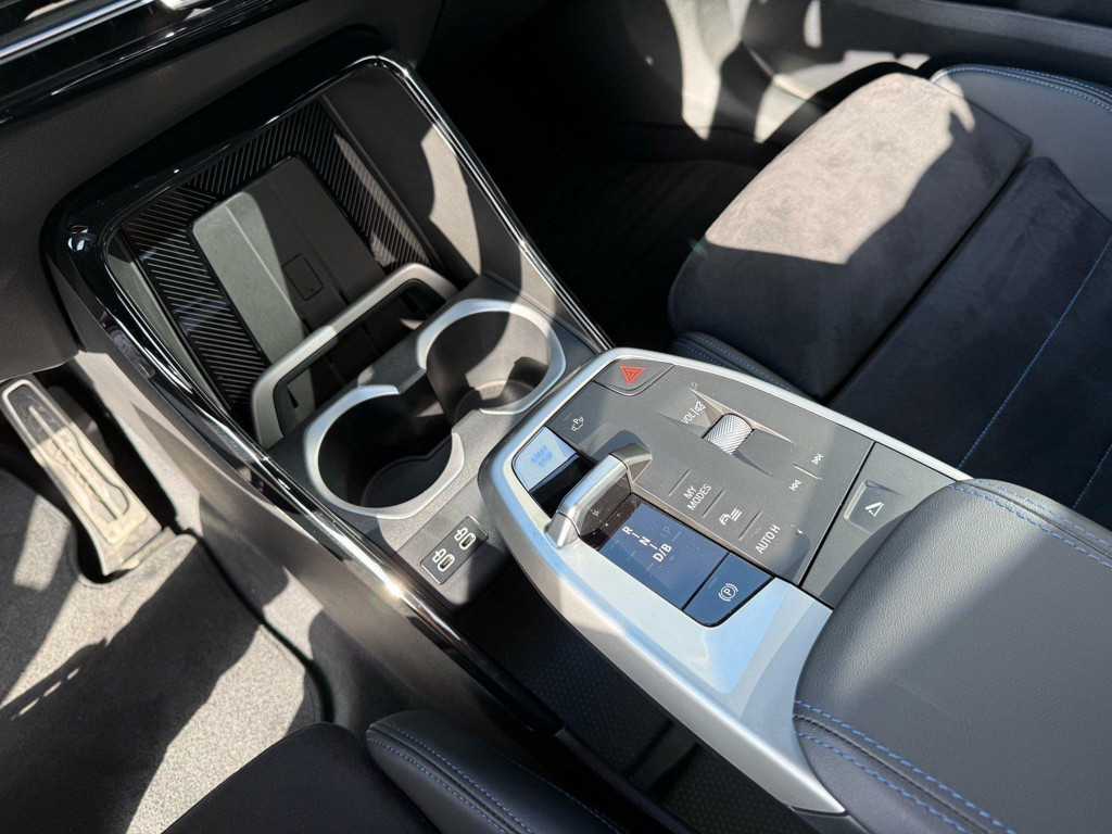 BMW iX2