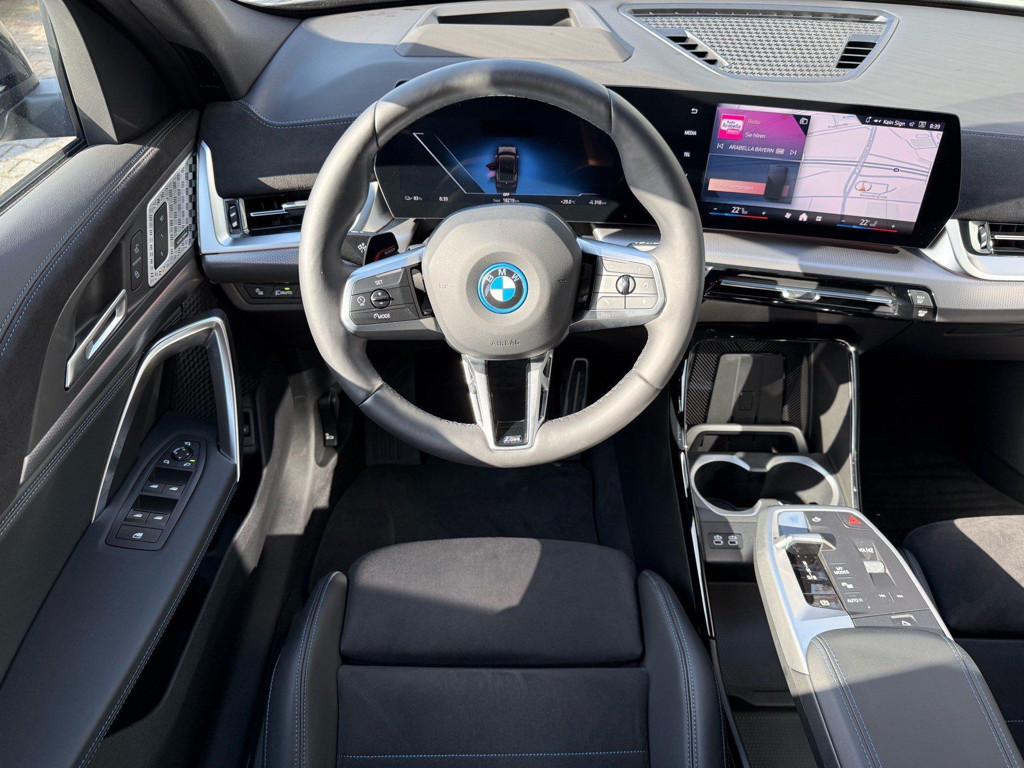 BMW iX2