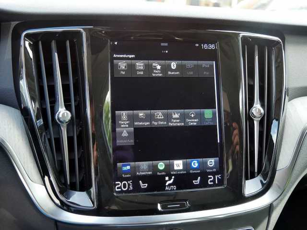 Volvo V60 Cross Country