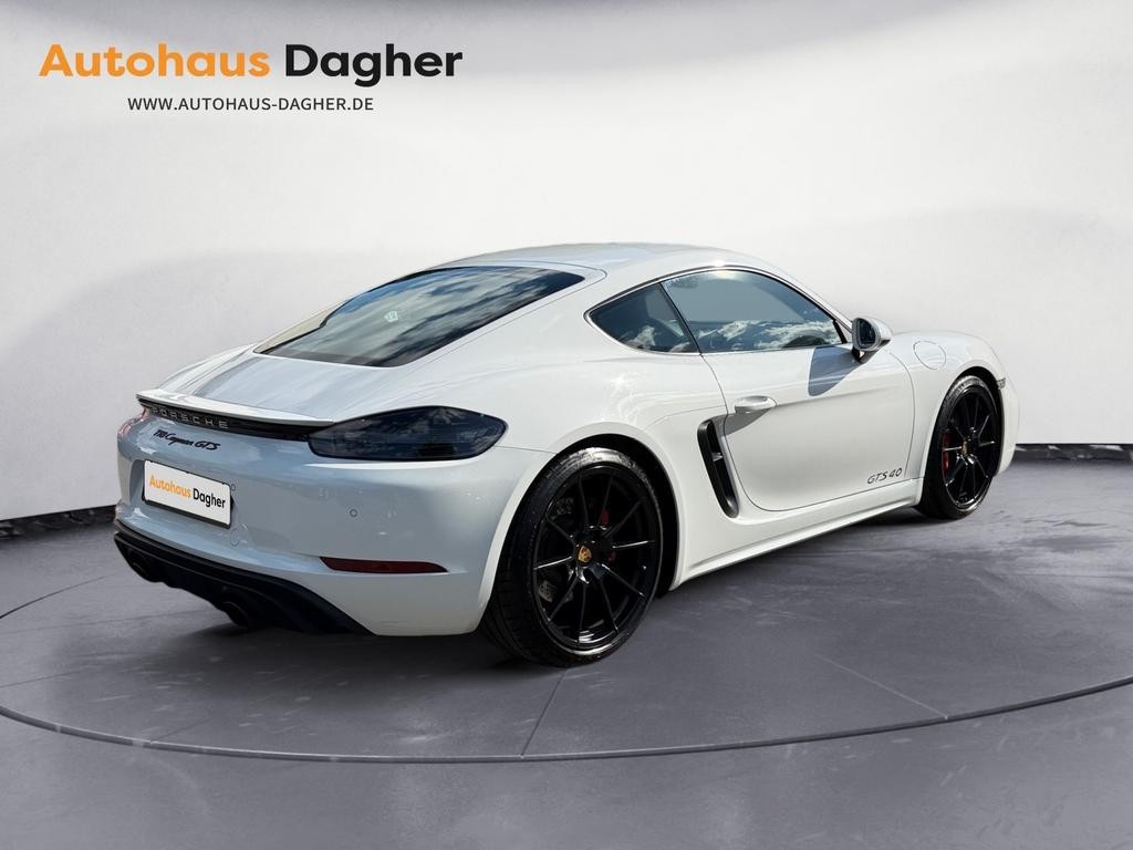 Porsche Cayman GTS 4