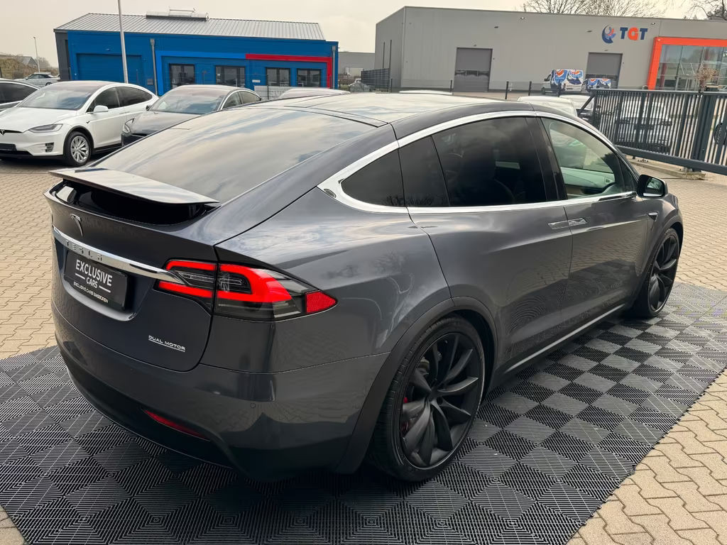 Tesla Model X