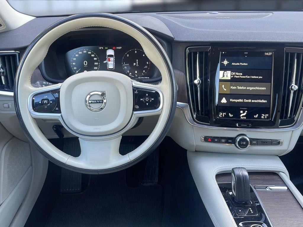 Volvo V90 Cross Country