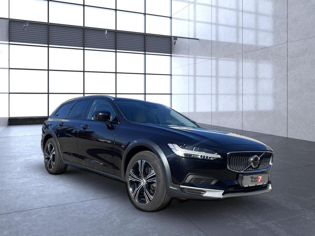 Volvo V90 Cross Country