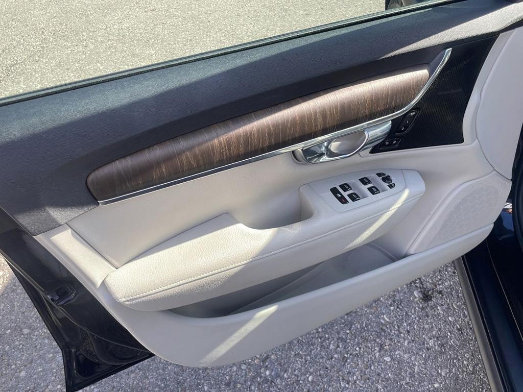 Volvo V90 Cross Country