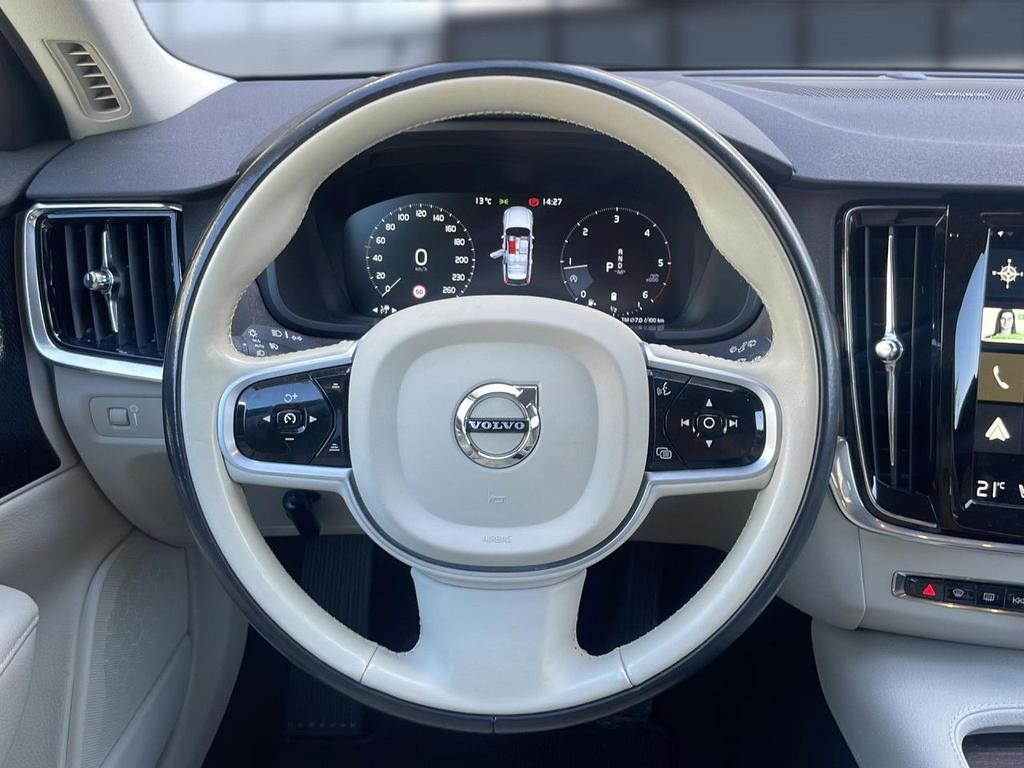 Volvo V90 Cross Country