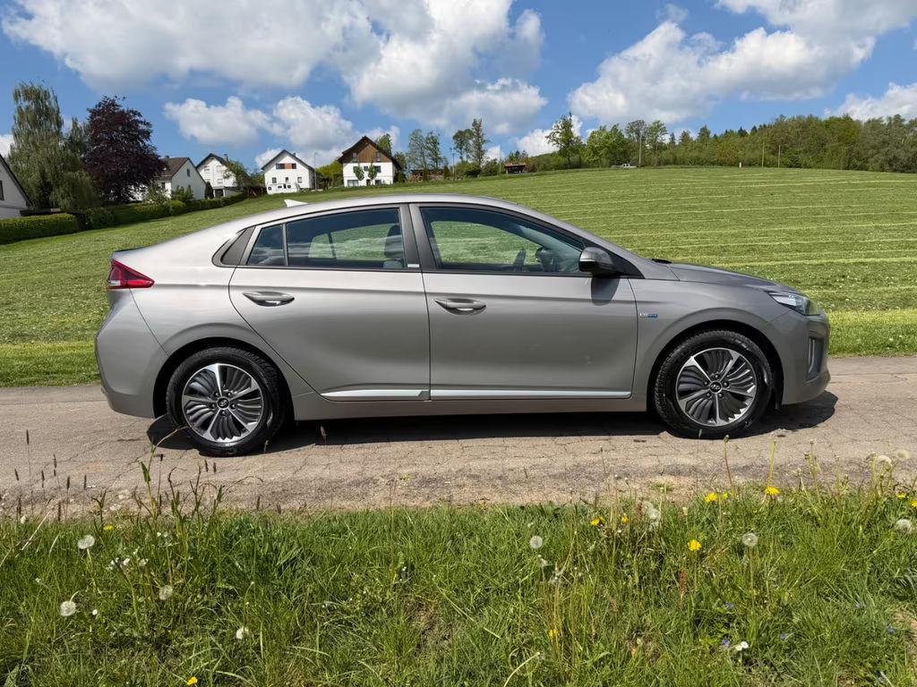 Hyundai Ioniq