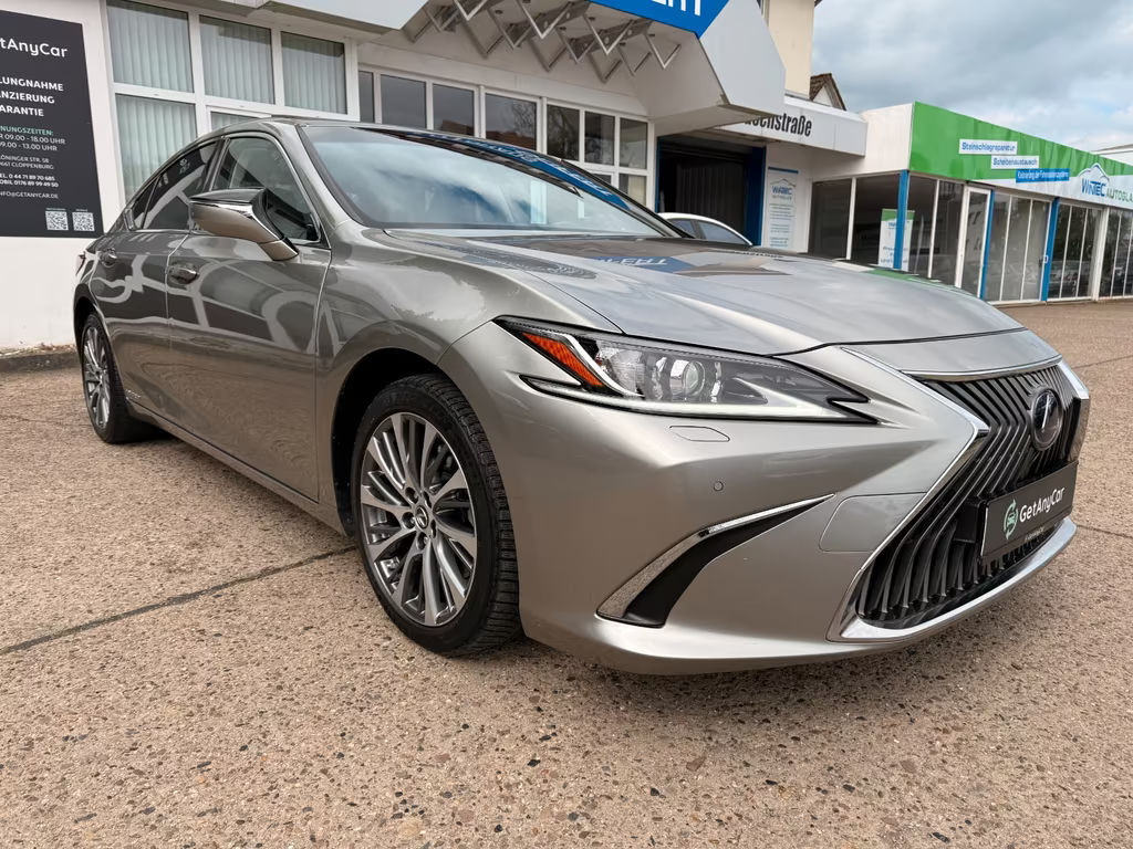 Lexus ES