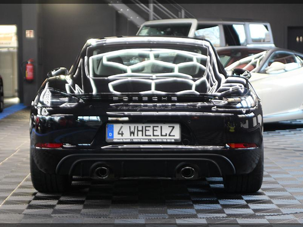 Porsche Cayman
