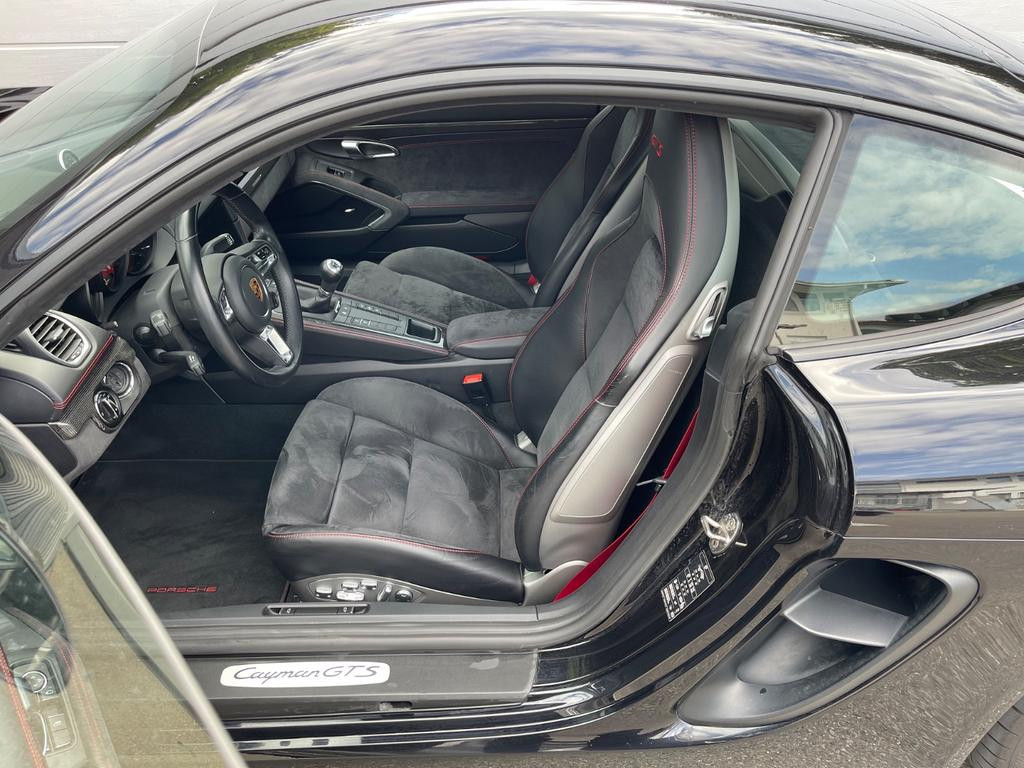 Porsche Cayman