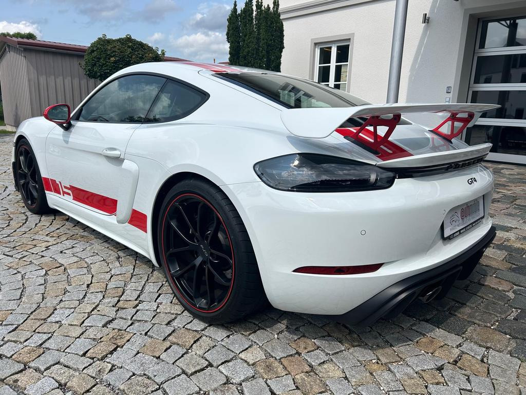 Porsche Cayman