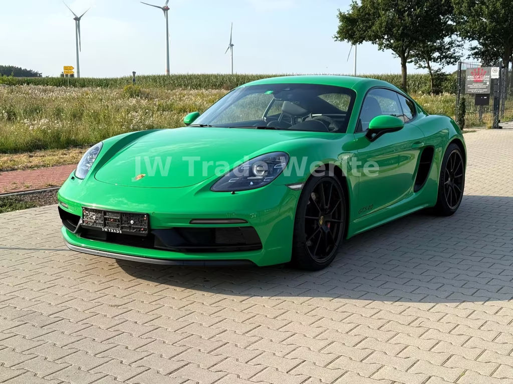 Porsche Cayman GTS 4