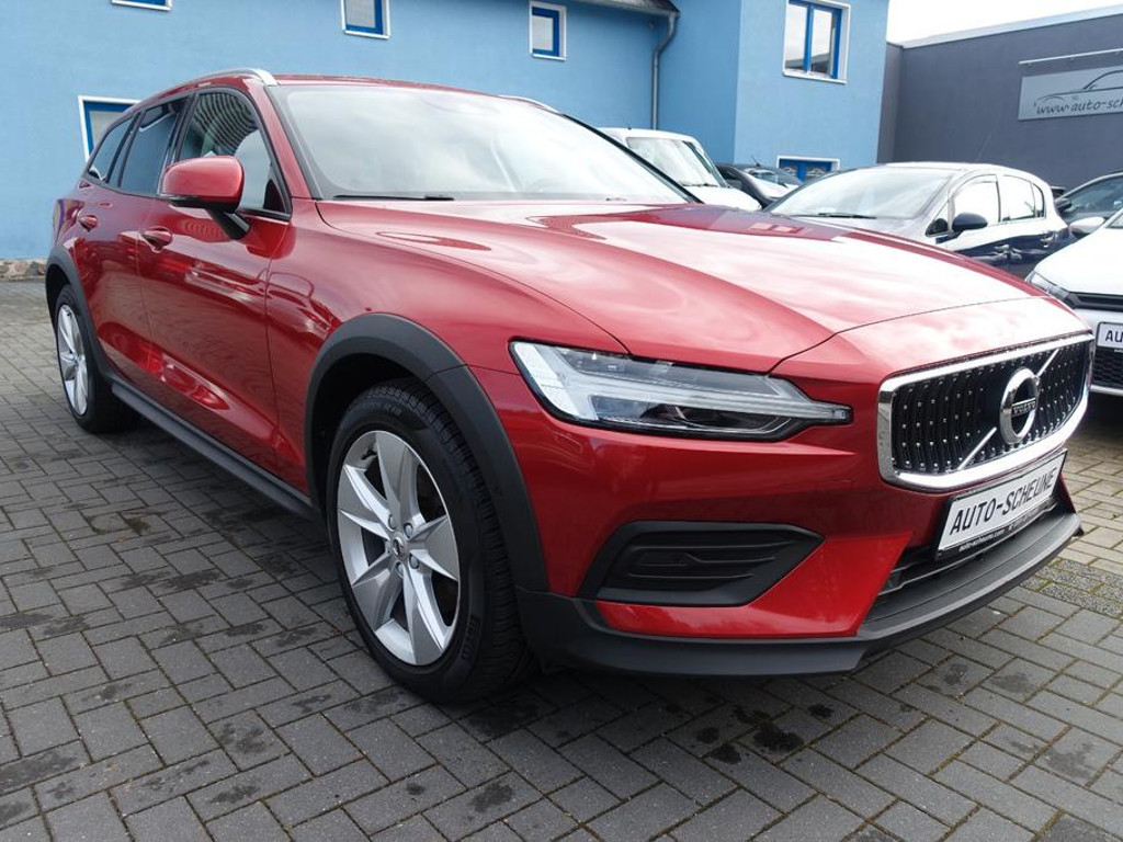 Volvo V60 Cross Country