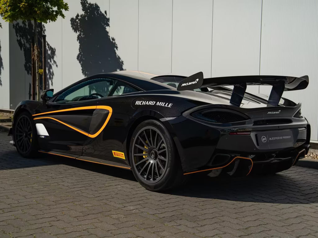 McLaren 620R