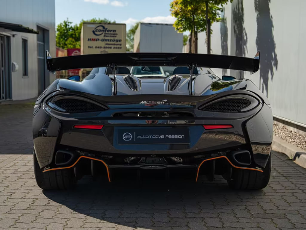 McLaren 620R
