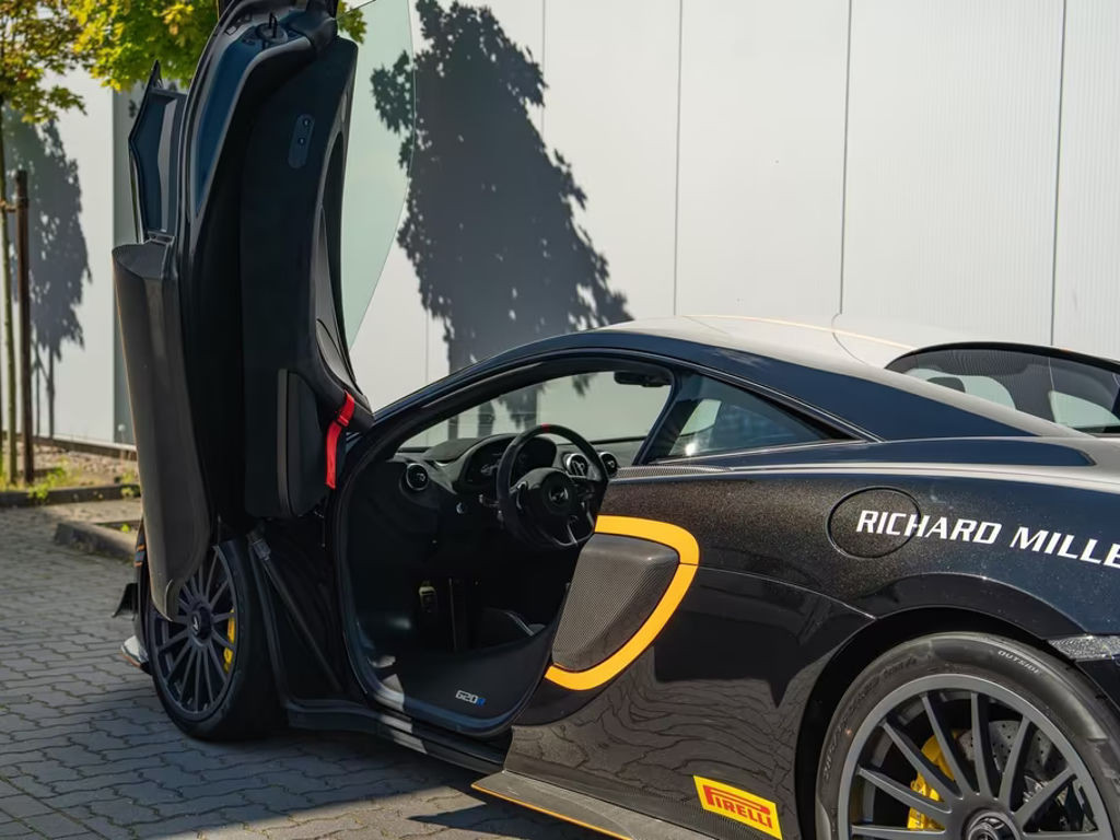 McLaren 620R