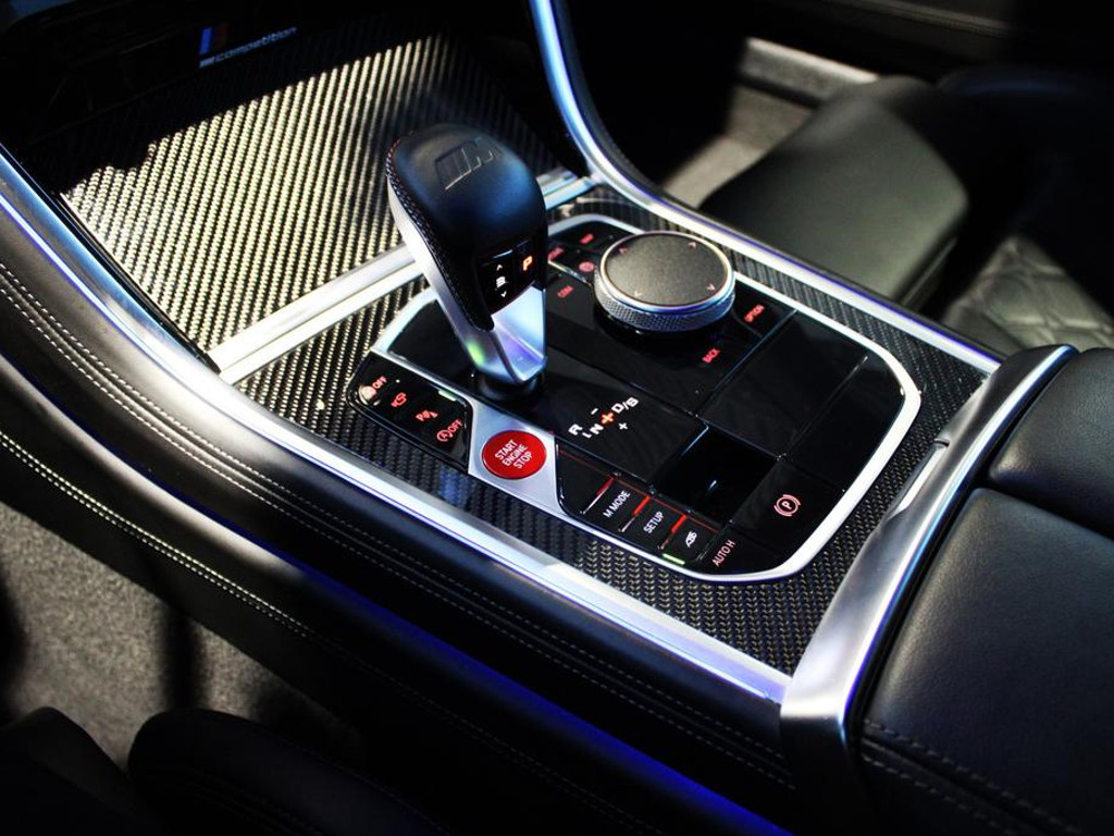 BMW M8